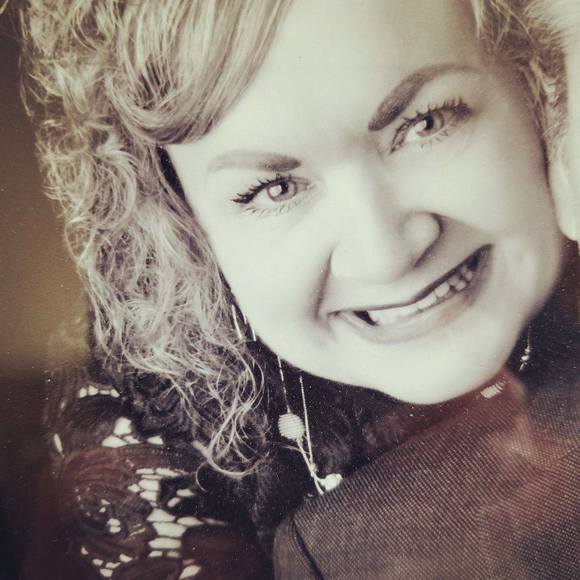 Meet your Posher, Cheri - Picture 1 of 1